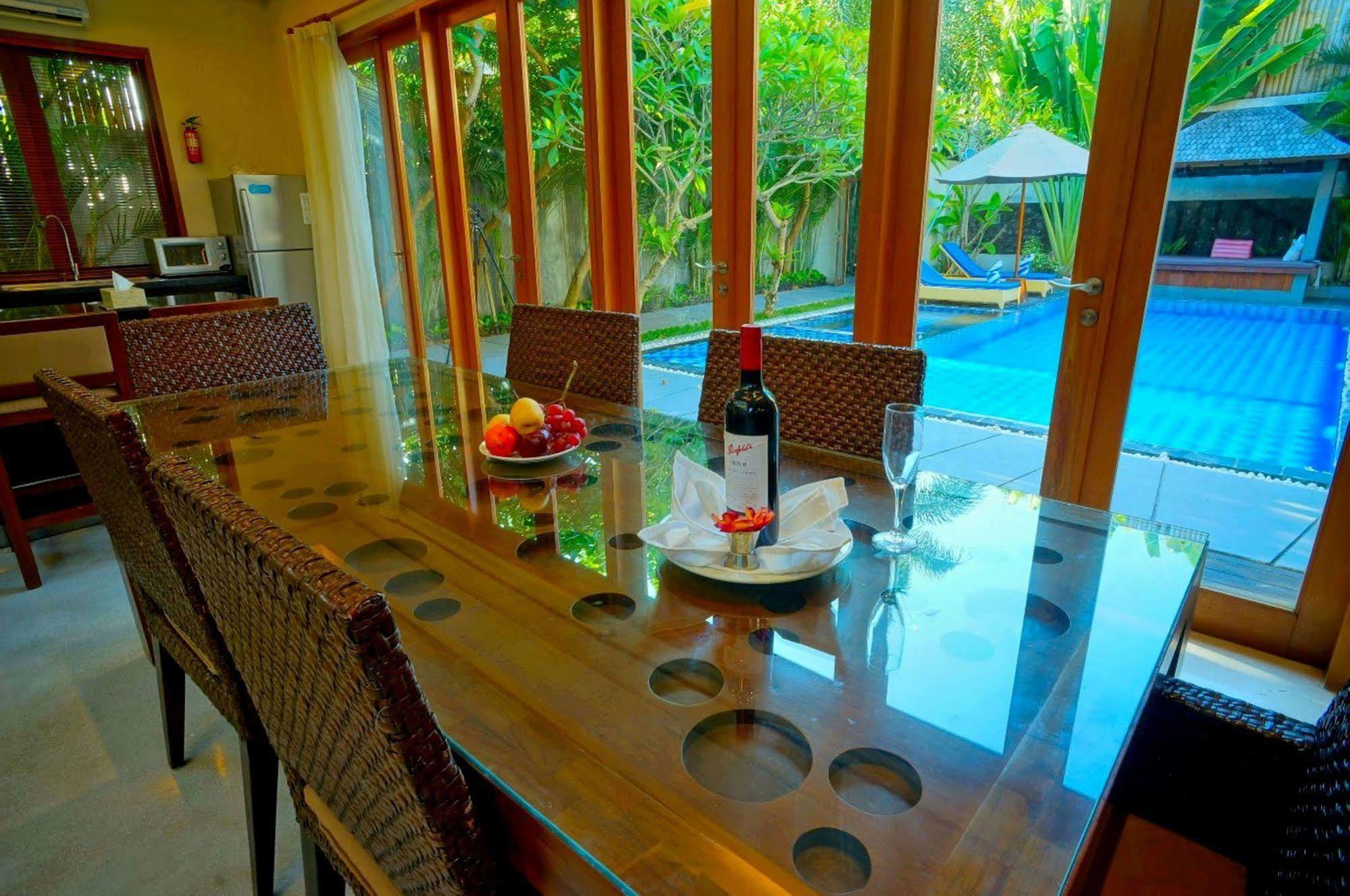 Villa Travis Seminyak  Ngoại thất bức ảnh